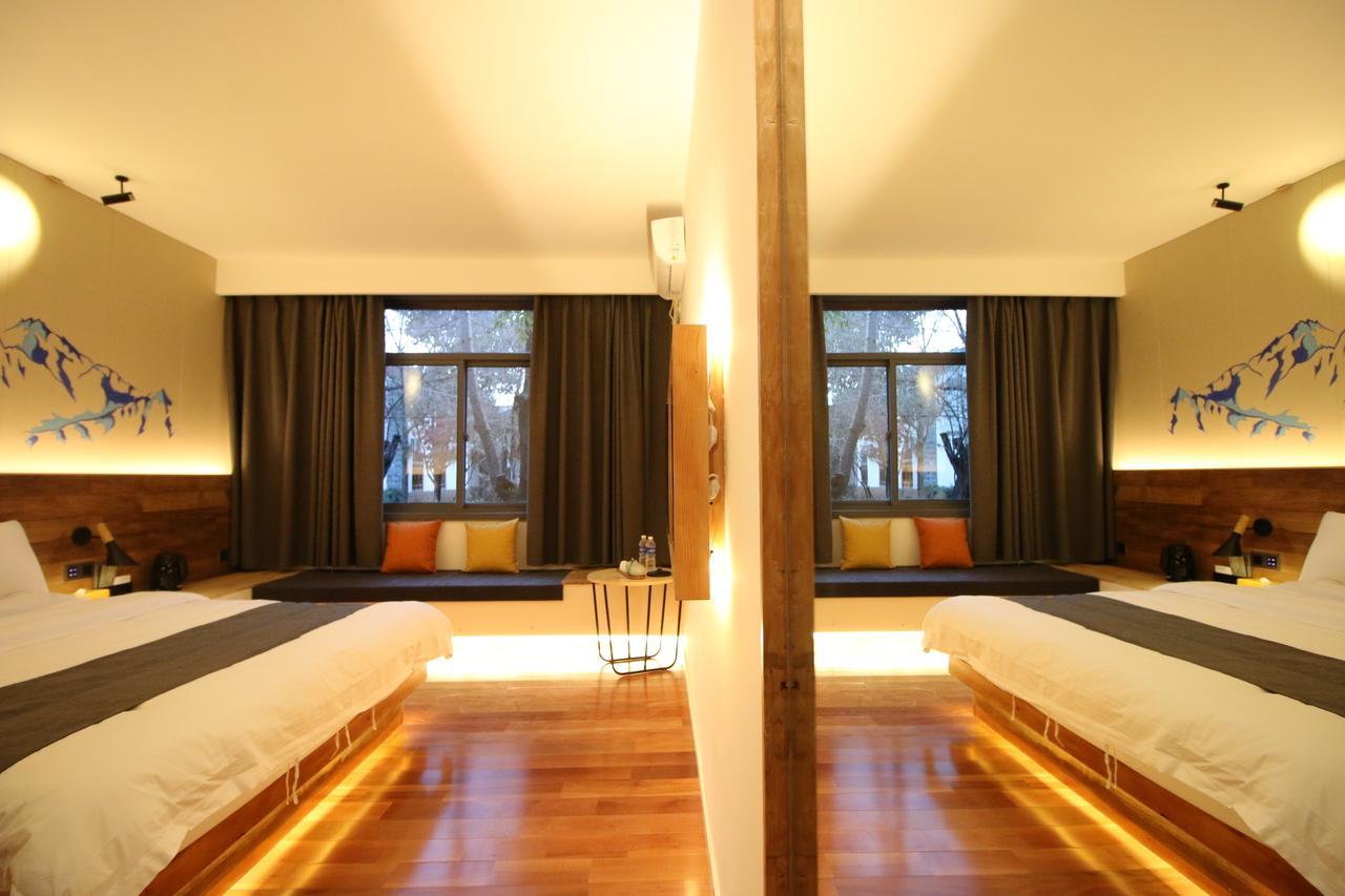 Lijiang Shuhe Travelling Hotel מראה חיצוני תמונה