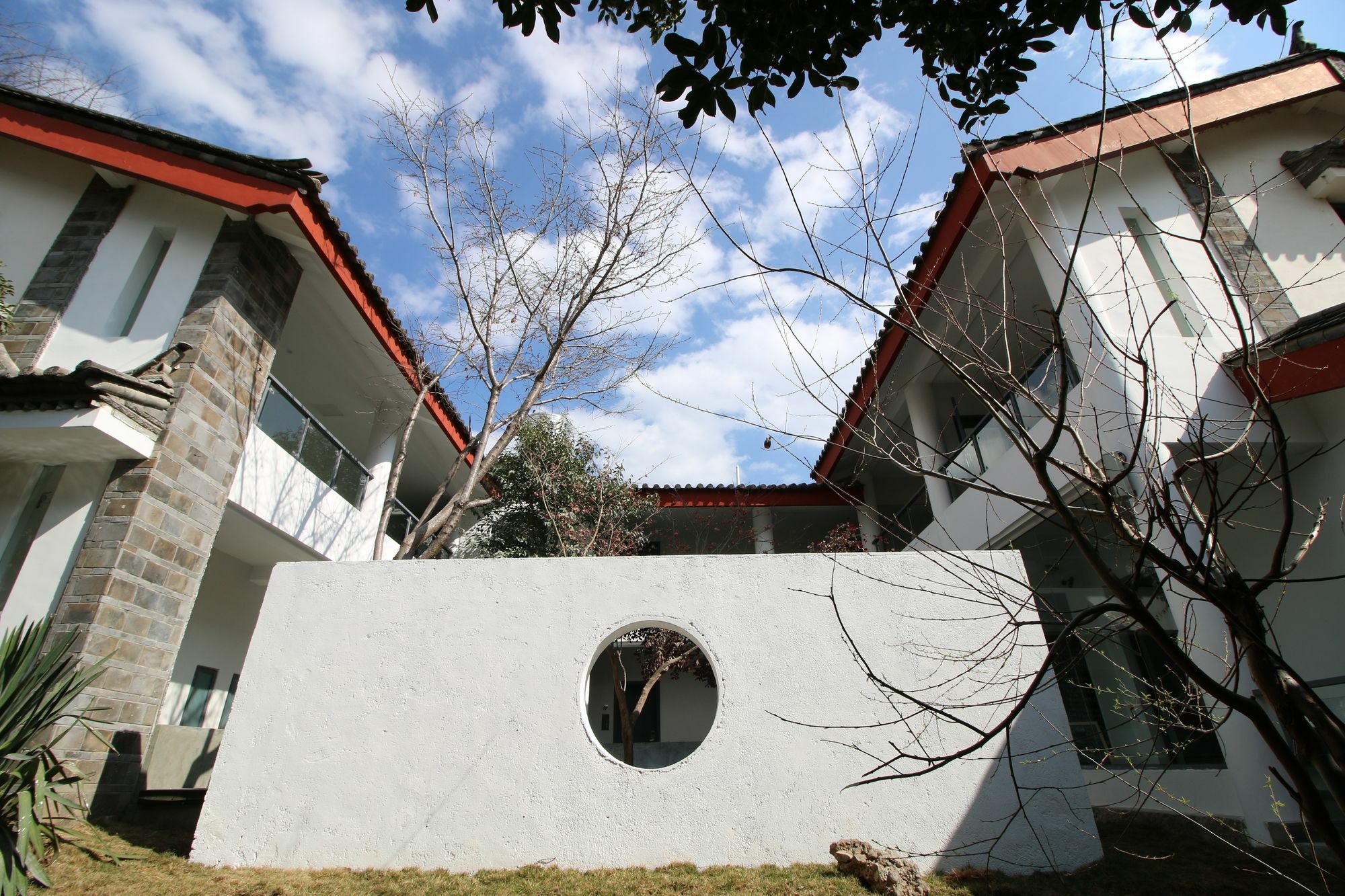 Lijiang Shuhe Travelling Hotel מראה חיצוני תמונה